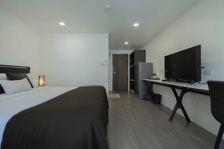 Room 14 of 39