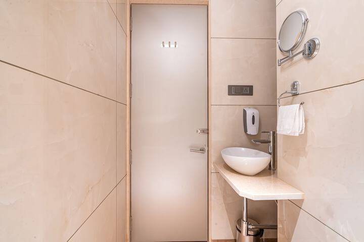 Room 20 of 60