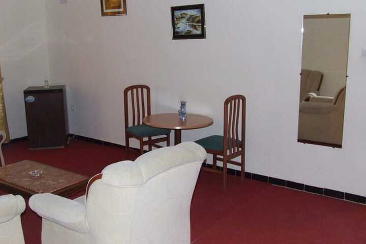 Room 16 of 45