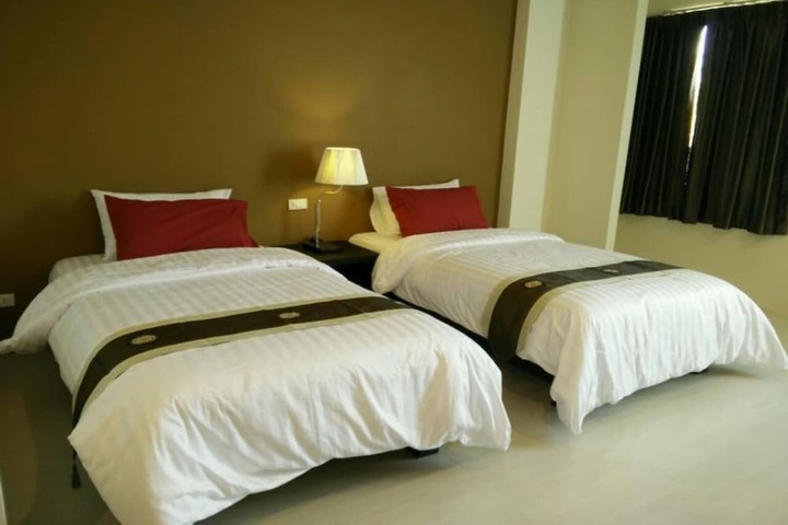 Room 6 of 45