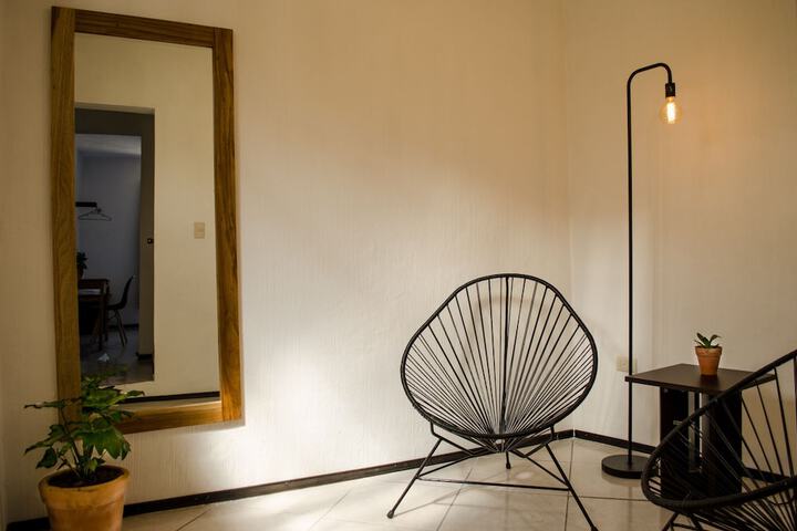 Room 21 of 33