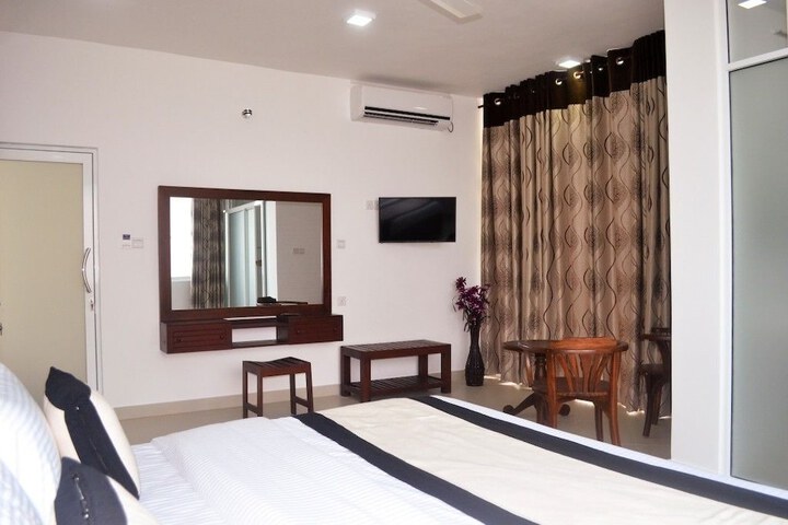 Room 7 of 36