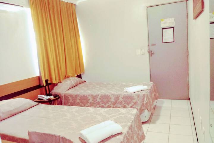 Room 7 of 37