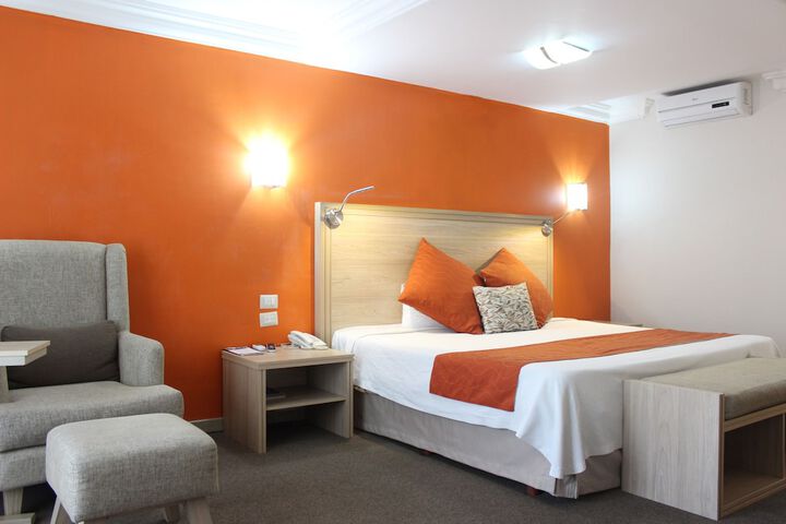 Room 3 of 42
