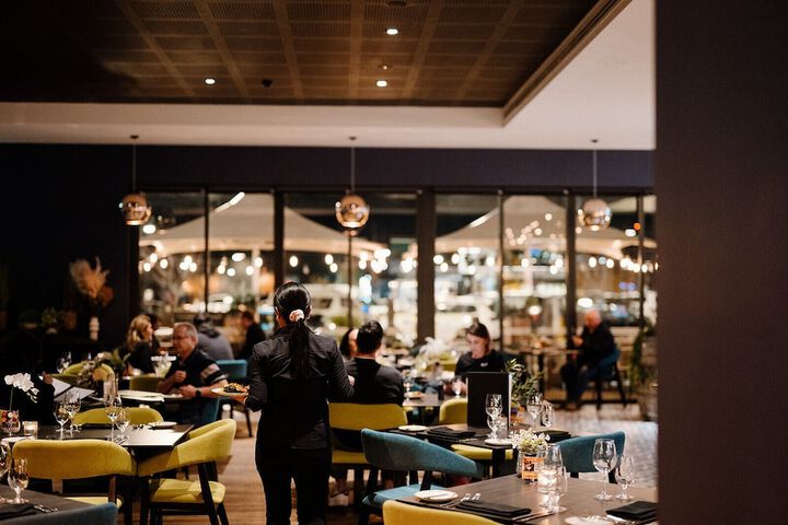 Dining 55 of 108