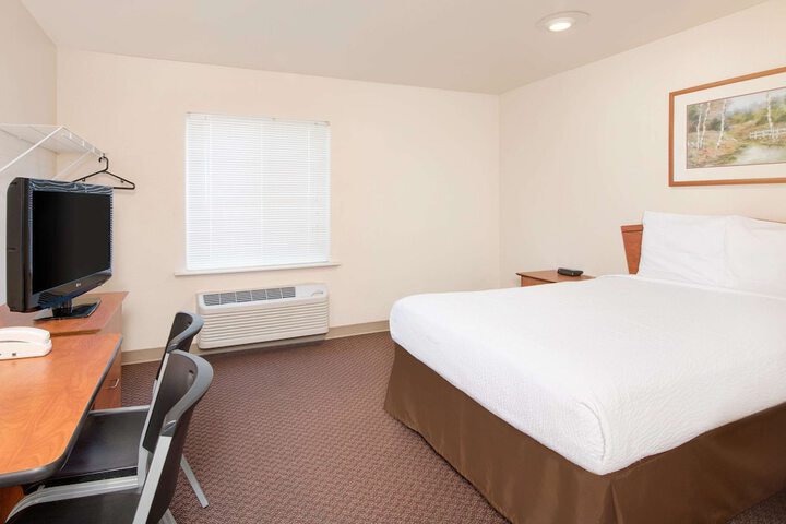 Double Bed (4 of 7)