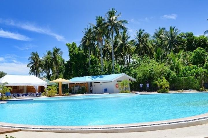 Pool Hotel