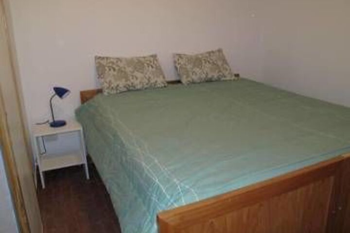 Room 11 of 20