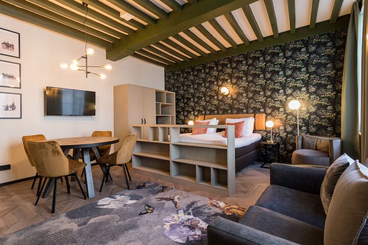 Room 20 of 97
