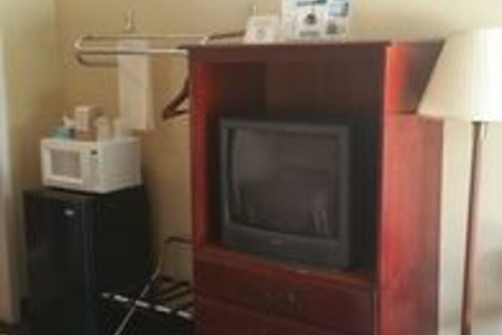 Room 13 of 24