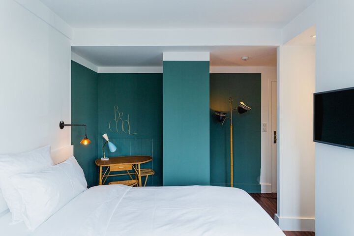 Room 12 of 36