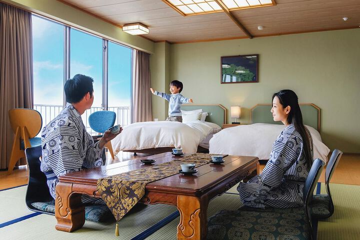 Room 11 of 29
