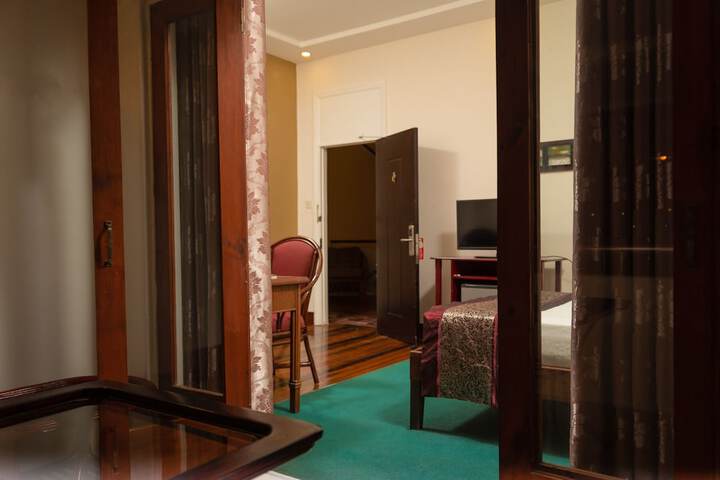 Room 39 of 87
