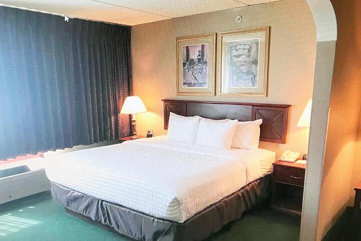 Classic 2 Double Beds (3 of 7)