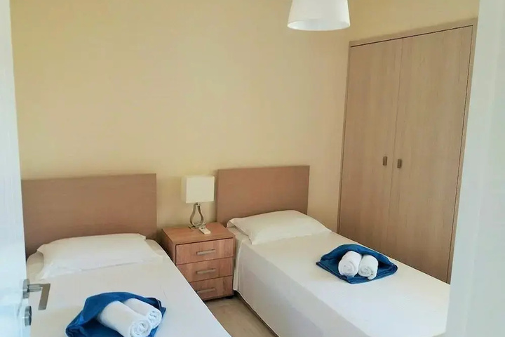 Room 3 of 15