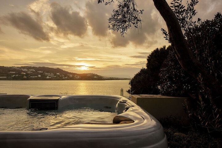 Hot Tub 129 of 190