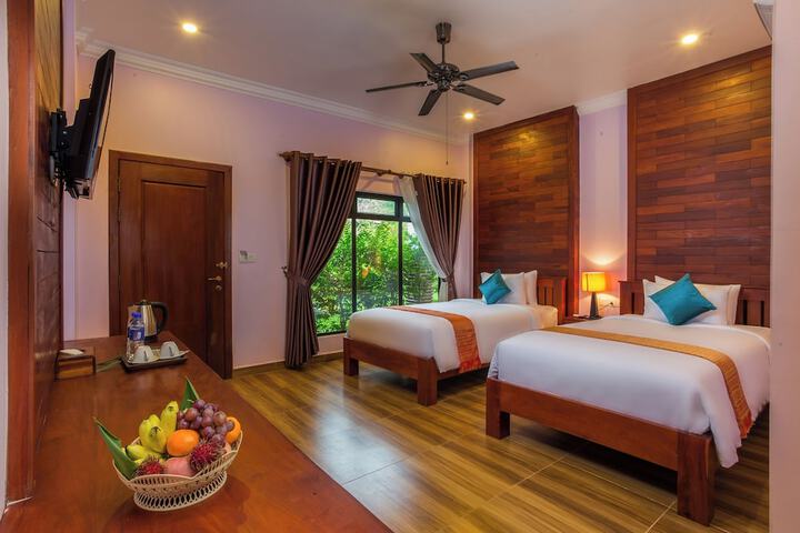 Room 4 of 29