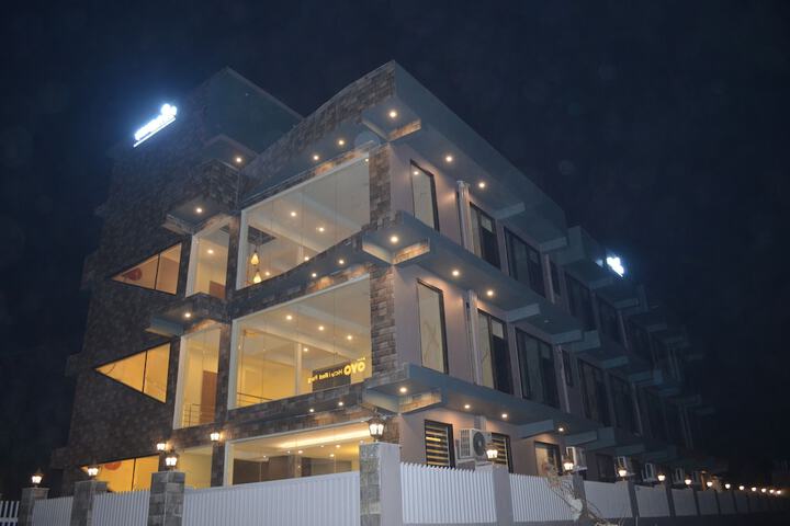 Hotel 33 of 40