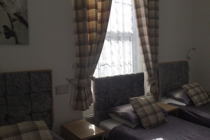 Room 50 of 170