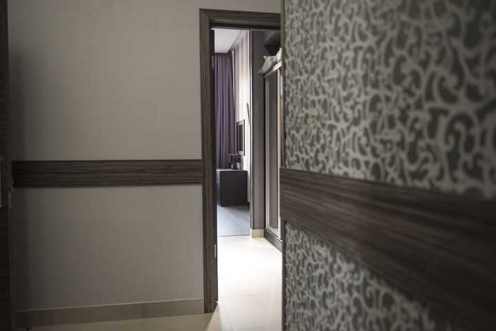 Ballroom/Hall 22 of 27