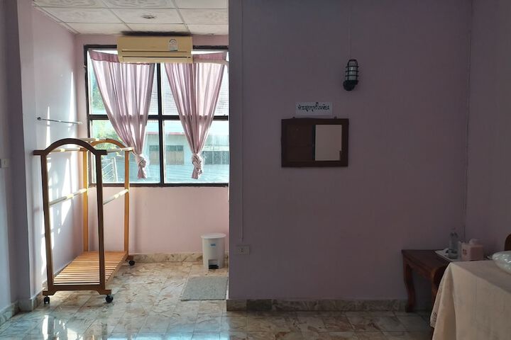 Room 8 of 31