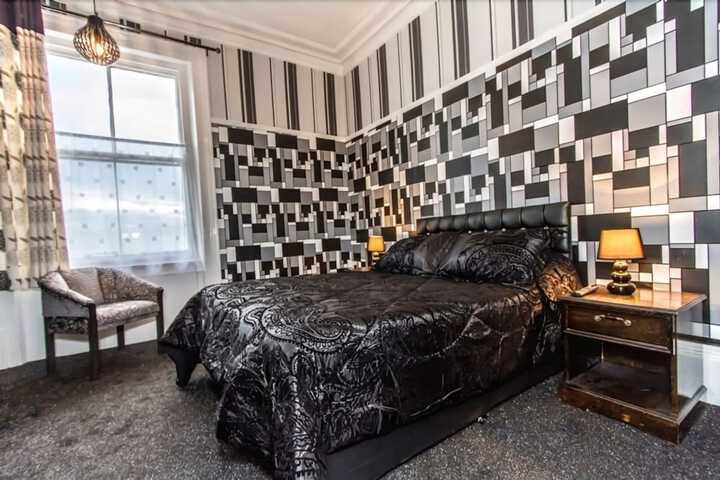 Room 61 of 99