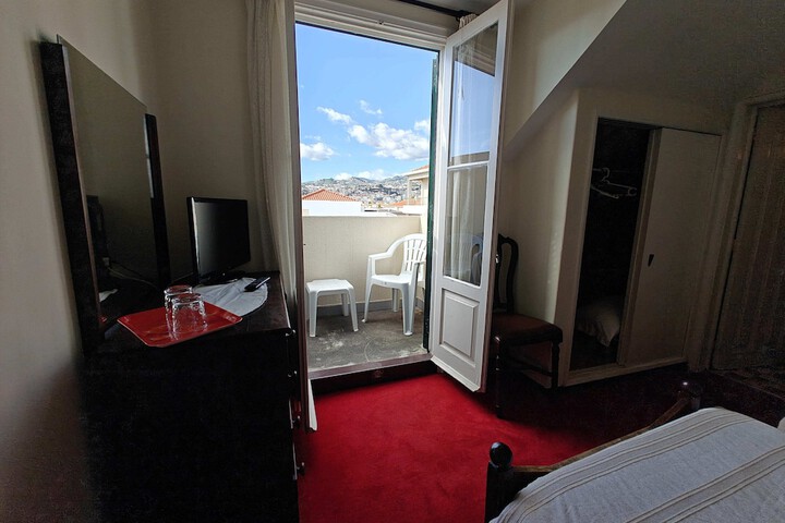 Room 58 of 141