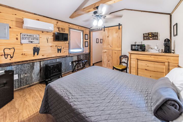 Room 9 of 52