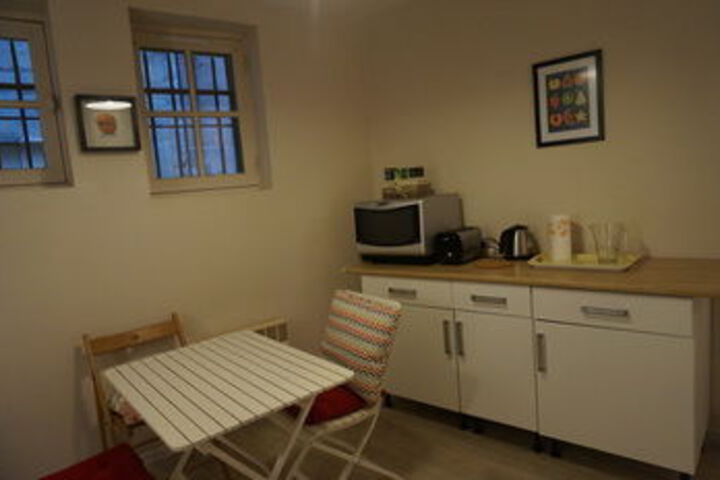 Room 62 of 85