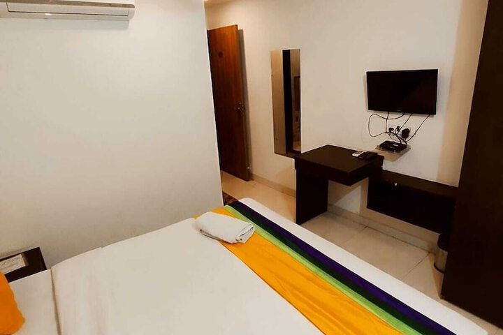 Room 18 of 38