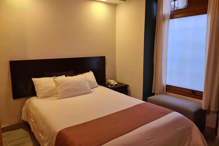 Room 4 of 42