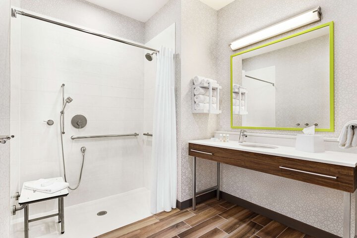 Bathroom shower