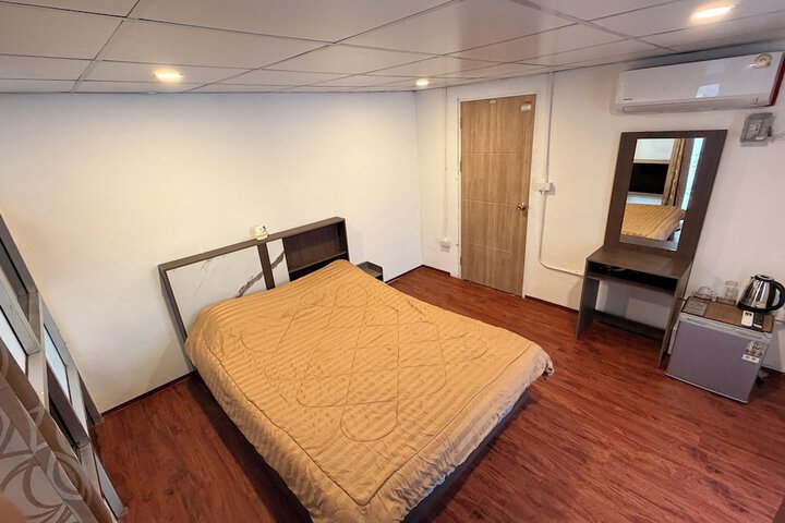 Room 8 of 52