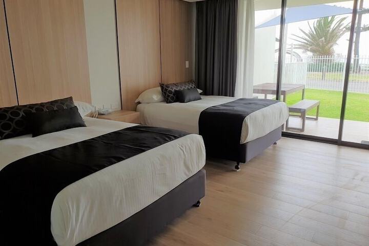 Room 16 of 72