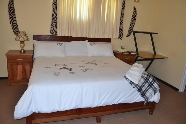 Room 5 of 25