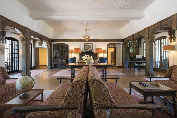 Lobby Entry