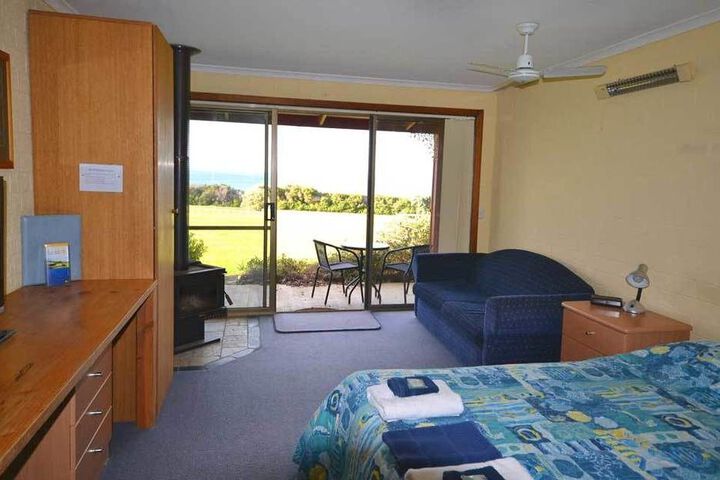Room 3 of 53