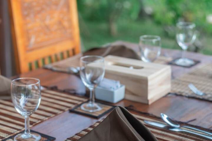 Dining 54 of 107