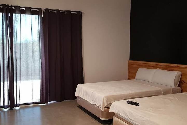 Room 6 of 40