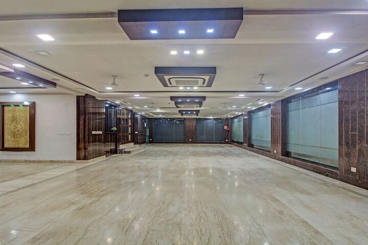 Ballroom/Hall 49 of 69