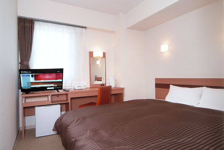 Room 16 of 36