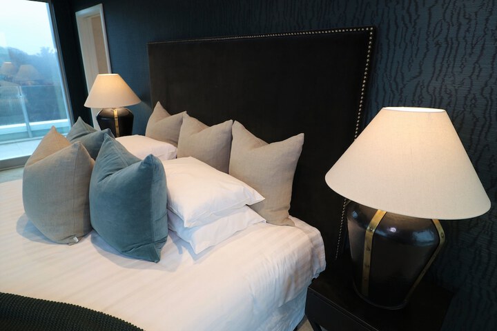Room 10 of 79