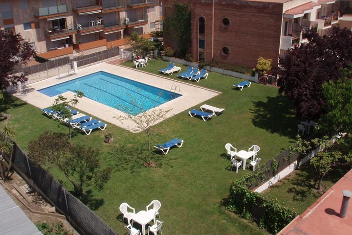 Pool 34 of 65