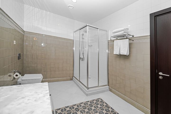 Room 54 of 160