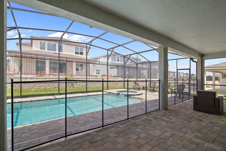 Pool 26 of 28