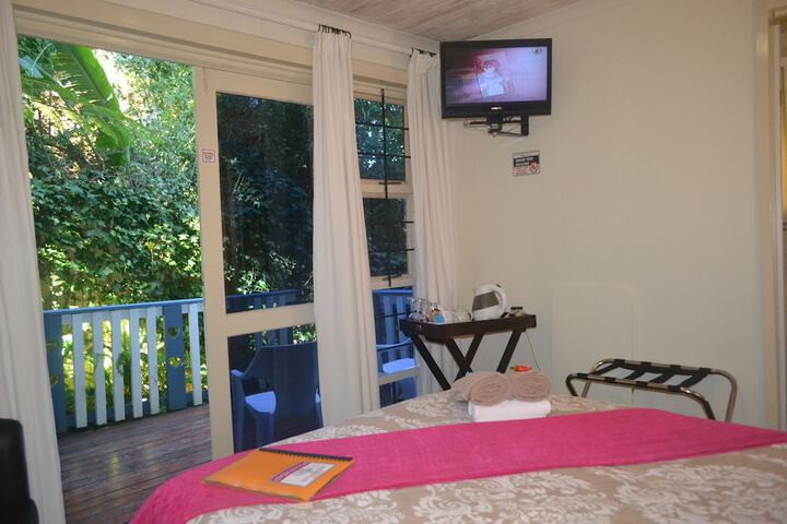 Room 6 of 36