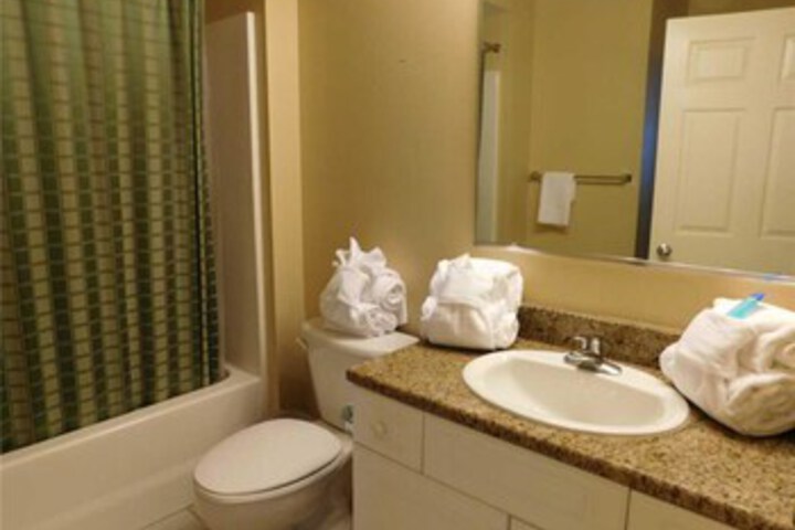 Room 5 of 25