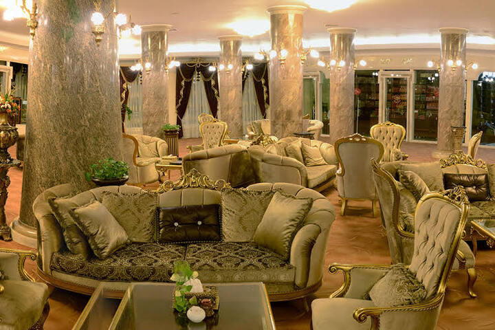 GHASRE TALAEE HOTEL