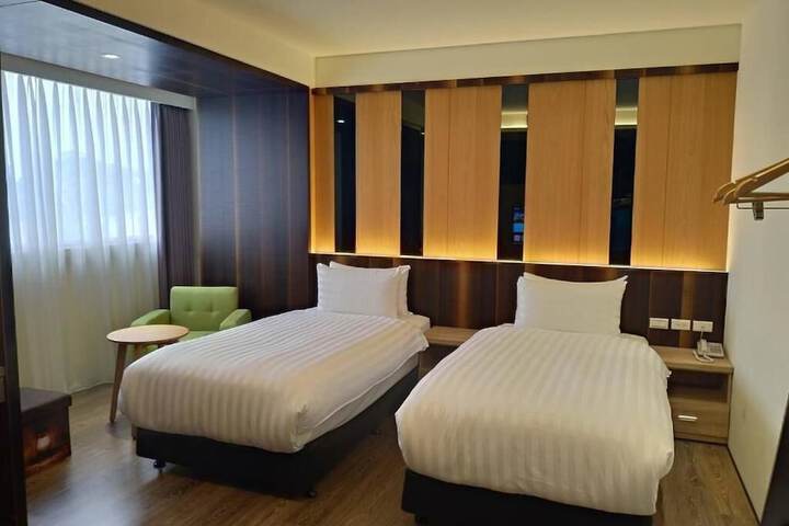 Room 7 of 21