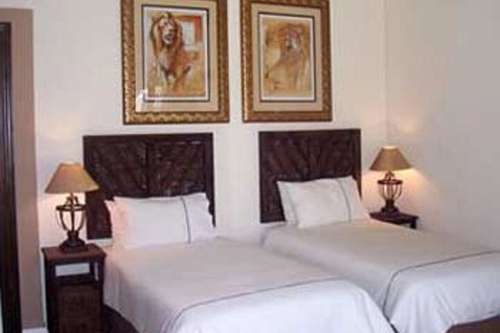 Room 3 of 3